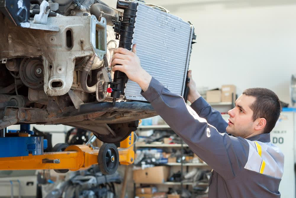 How Long Should a Radiator Last in a Car